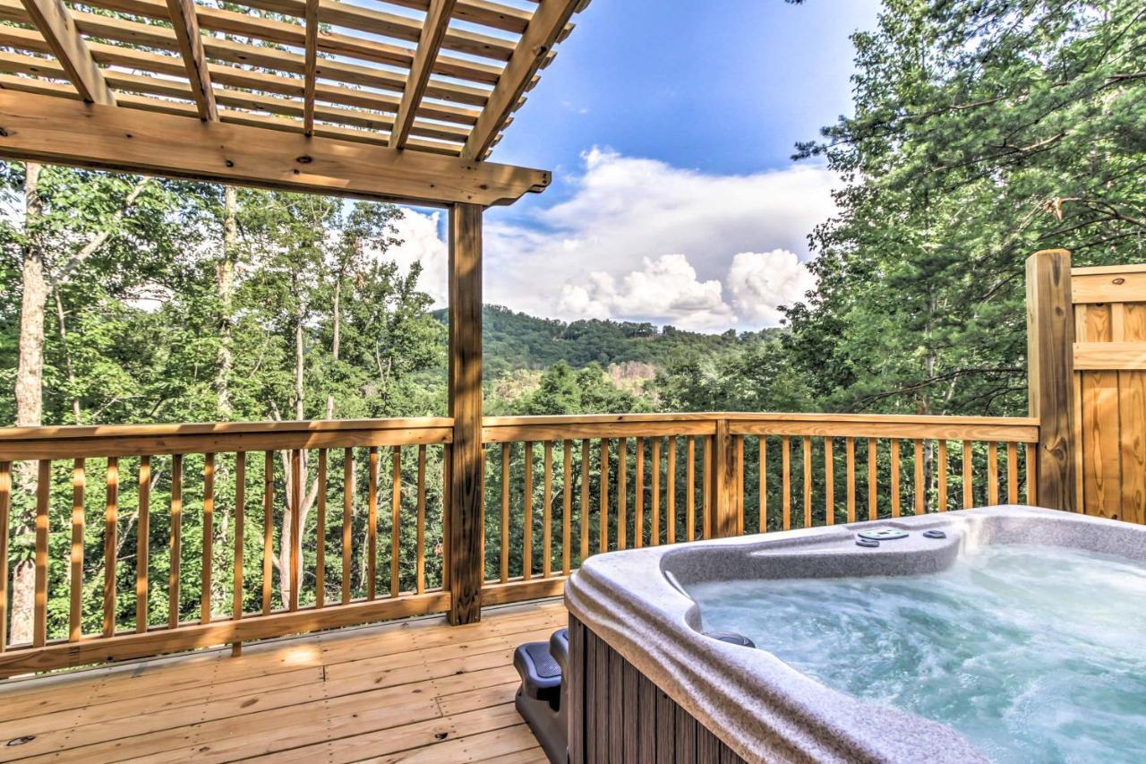 Private Sevierville Cabin With Mountain Views And Loft 外观 照片