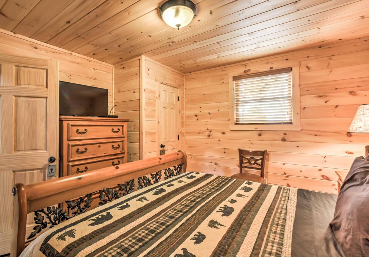 Private Sevierville Cabin With Mountain Views And Loft 外观 照片